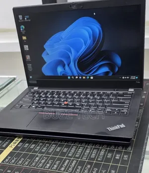 New Laptop Lenovo 16GB AMD Ryzen 5 SSD 512GB