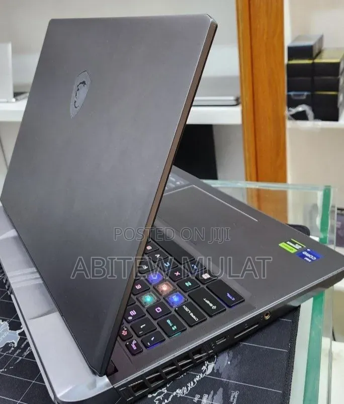 New Laptop MSI Vector GP68 HX 13V 16GB Intel Core i9 SSD 1T
