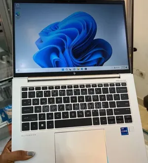 New Laptop HP EliteBook 840 G9 16GB Intel Core i7 SSD 512GB