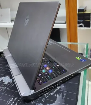 New Laptop MSI Vector GP68 HX 13V 16GB Intel Core i9 SSD 1T