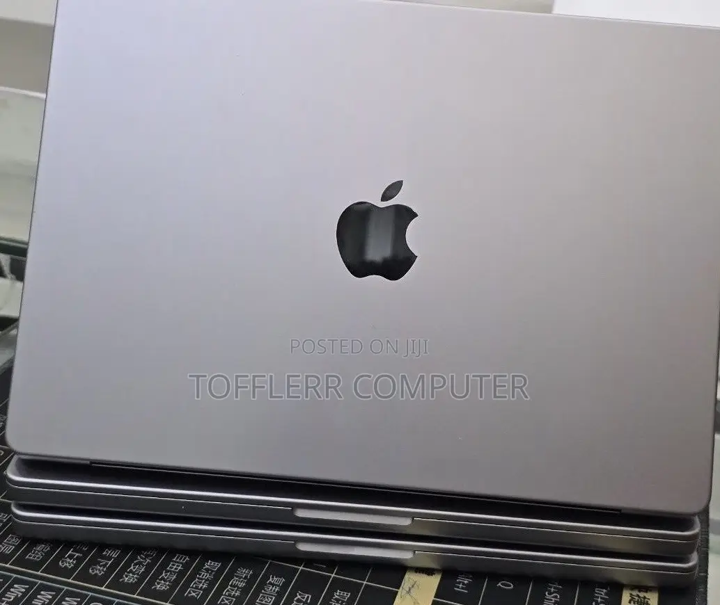 New Laptop Apple MacBook Pro 2021 M1 16GB Apple M1 Pro SSD 512GB