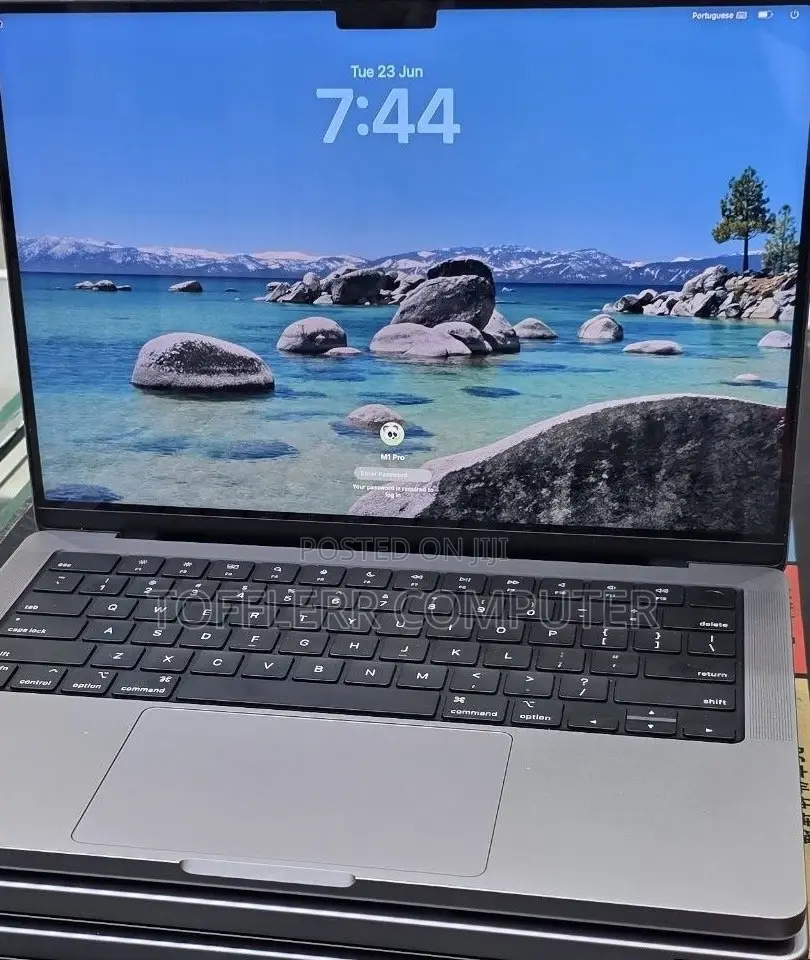 New Laptop Apple MacBook Pro 2021 M1 16GB Apple M1 Pro SSD 512GB