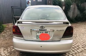 Toyota Platz 2005 Silver