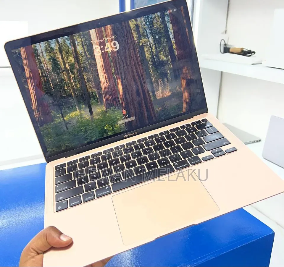 New Laptop Apple MacBook Air 2020 M1 8GB Apple M1 SSD 256GB