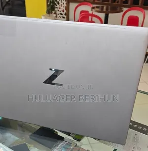 New Laptop HP ZBook Studio G8 16GB Intel Core i7 SSD 512GB