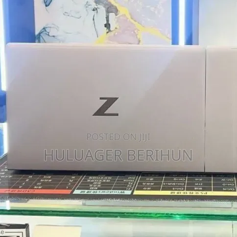 New Laptop HP ZBook Studio G8 16GB Intel Core i7 SSD 512GB