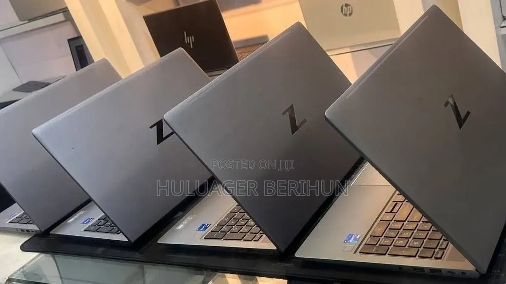 New Laptop HP ZBook Studio G8 16GB Intel Core i7 SSD 512GB