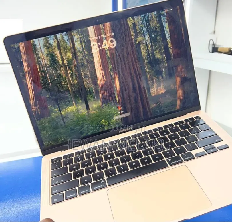 New Laptop Apple MacBook Air 2020 M1 8GB Apple M1 SSD 256GB