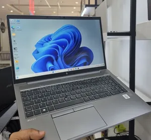 New Laptop HP ZBook Firefly 15 G7 16GB Intel Core i7 SSD 512GB
