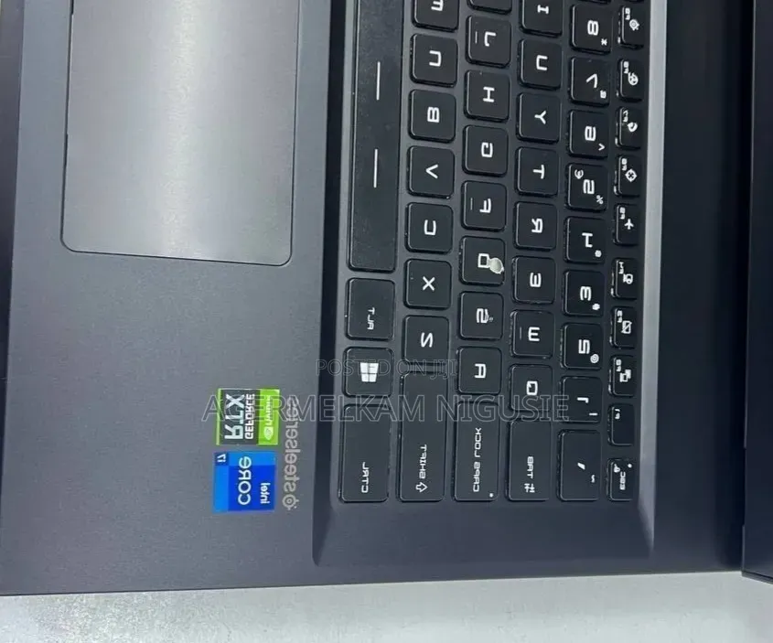 New Laptop MSI GP75 Leopard 16GB Intel Core i7 SSD 512GB