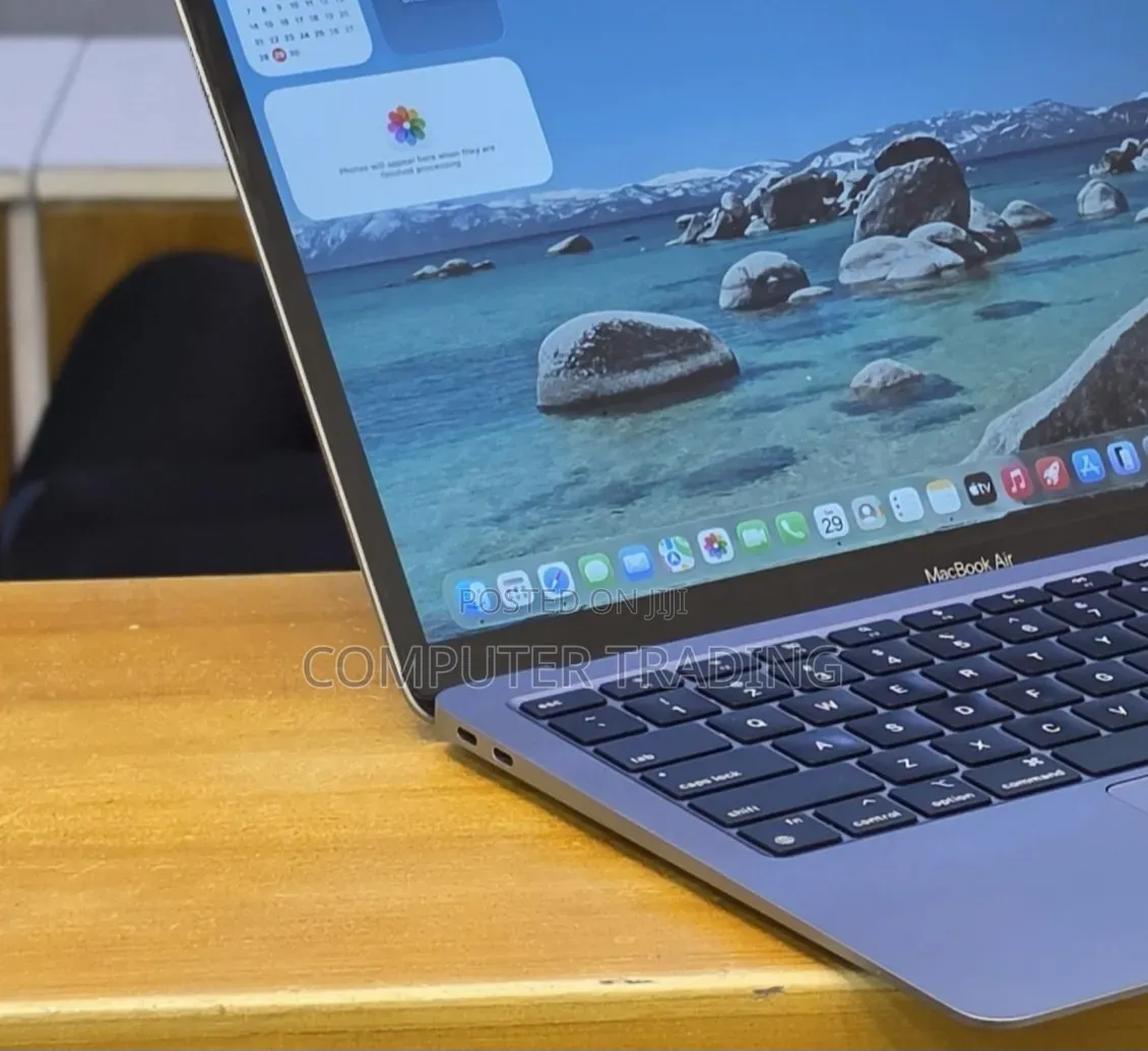 New Laptop Apple MacBook Air 2020 M1 16GB Intel Core i7 SSD 512GB