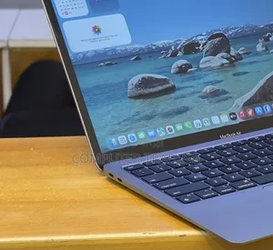New Laptop Apple MacBook Air 2020 M1 16GB Intel Core i7 SSD 512GB