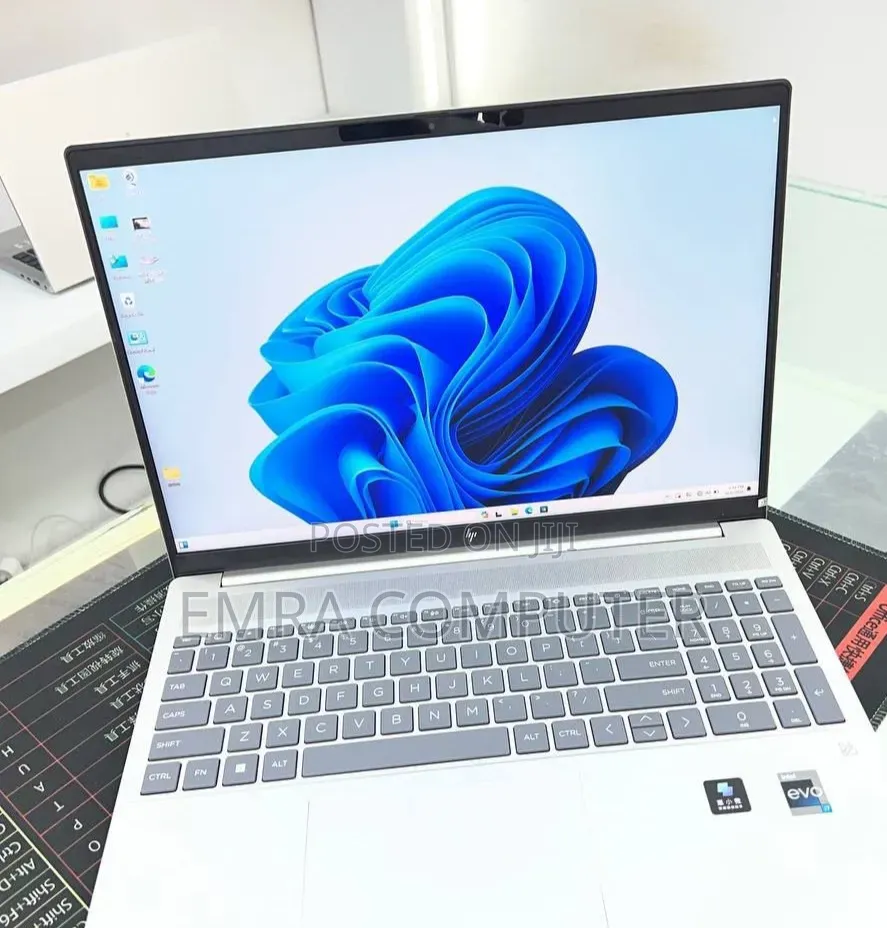 New Laptop HP 16GB Intel Core i7 SSD 1T