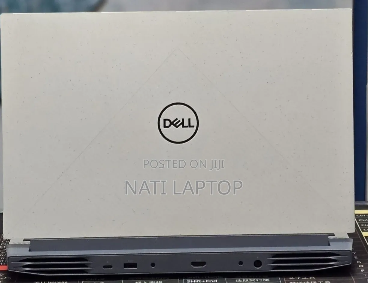 New Laptop Dell 16GB AMD Ryzen 7 SSD 512GB