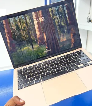 New Laptop Apple MacBook Air 2022 M2 8GB Apple M2 SSD 256GB