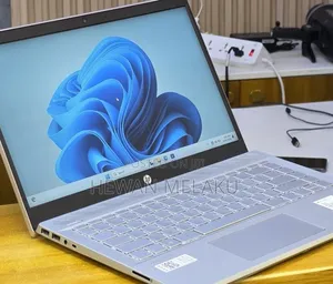 New Laptop HP Pavilion 14 8GB Intel Core i5 SSD 512GB