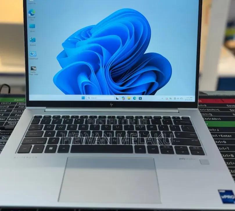 New Laptop HP EliteBook 840 G10 16GB Intel Core i7 SSD 512GB