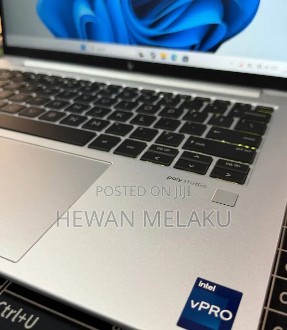 New Laptop HP EliteBook 840 G10 16GB Intel Core i7 SSD 512GB