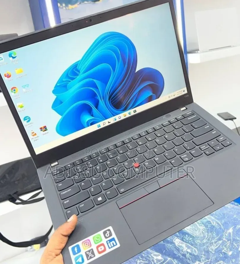 New Laptop Lenovo ThinkPad T14s Gen 2 32GB Intel Core i7 SSD 512GB