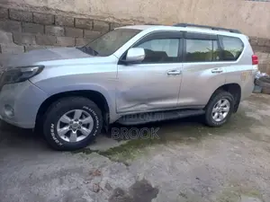 Toyota Land Cruiser 2013 Gray