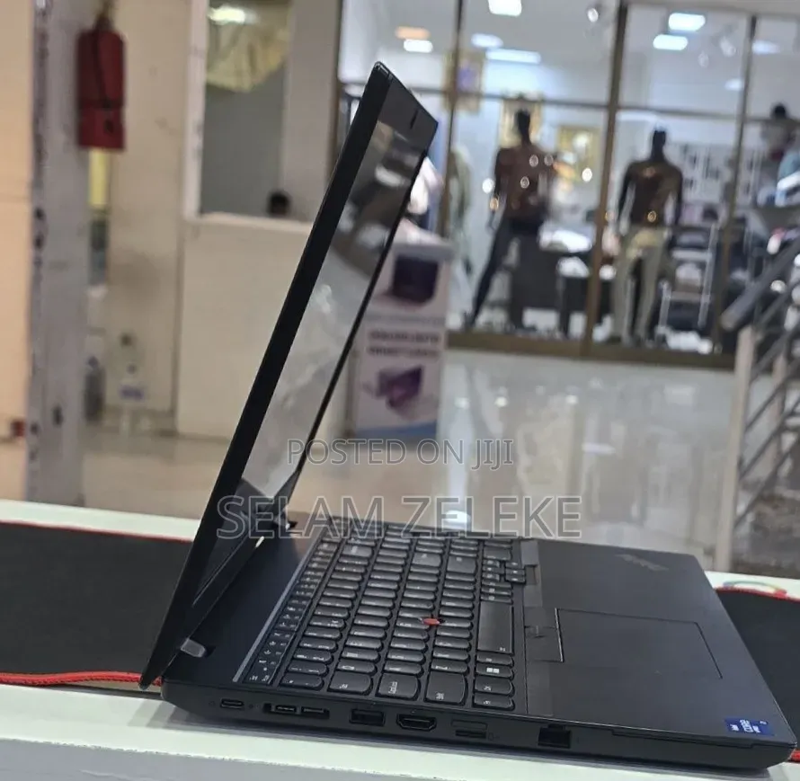New Laptop Lenovo 16GB Intel Core i7 SSD 1T