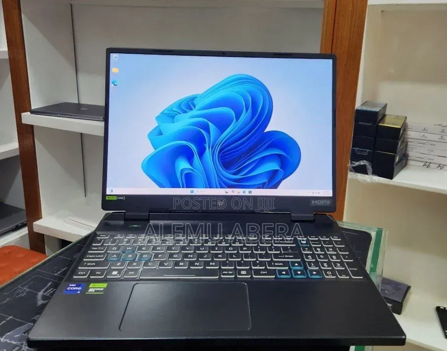 New Laptop Acer Predator Helios 300 16GB Intel Core i9 SSD 1T