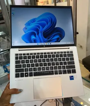 New Laptop HP EliteBook 840 G9 16GB Intel Core i7 SSD 512GB