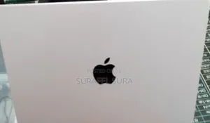 New Laptop Apple MacBook Pro 2025 M5 16GB Apple M5 SSD 512GB