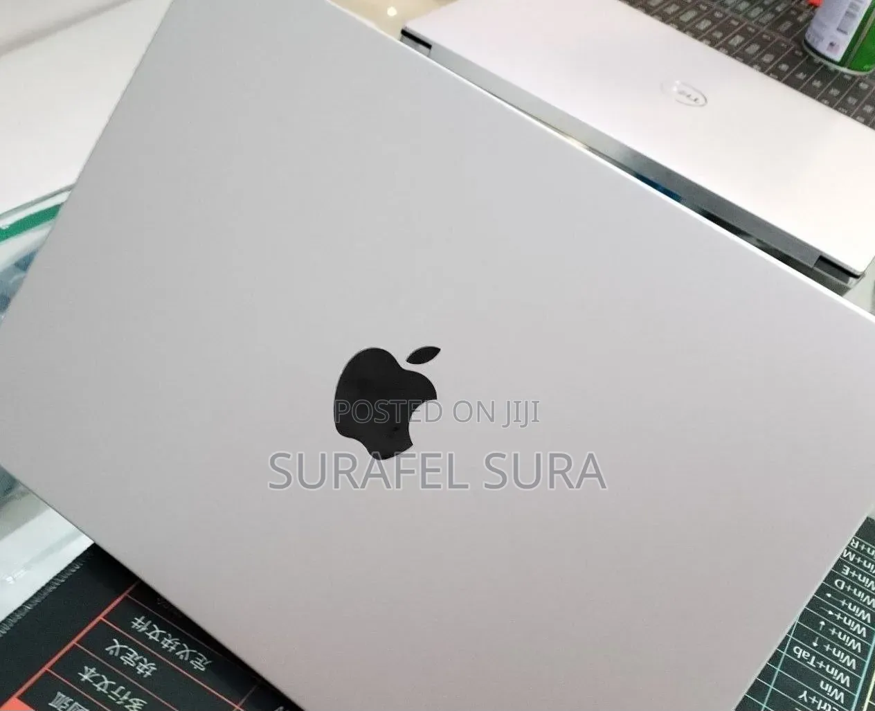 New Laptop Apple MacBook Pro 2025 M5 16GB Apple M5 SSD 512GB