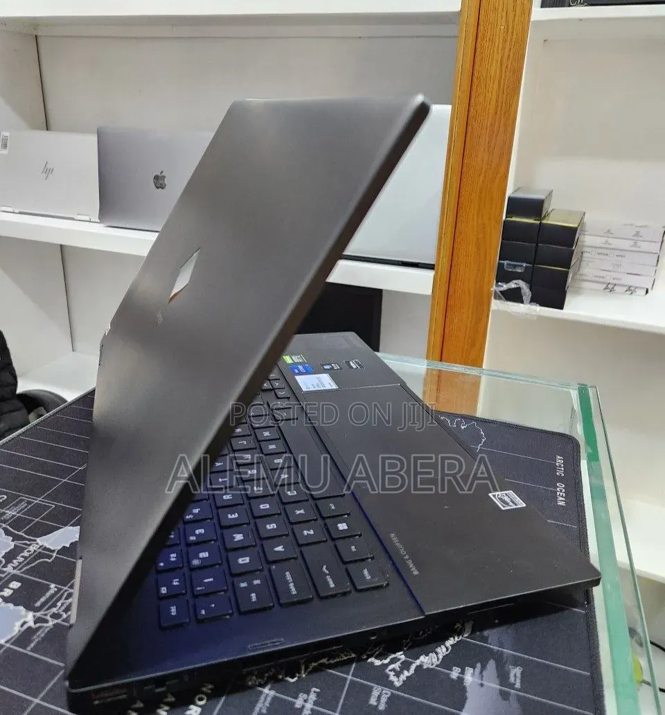 New Laptop HP Omen 16 16GB Intel Core i7 SSD 512GB