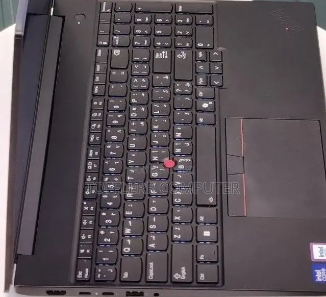 New Laptop Lenovo ThinkPad X1 Carbon 16GB Intel Core Ultra 7 SSD 512GB