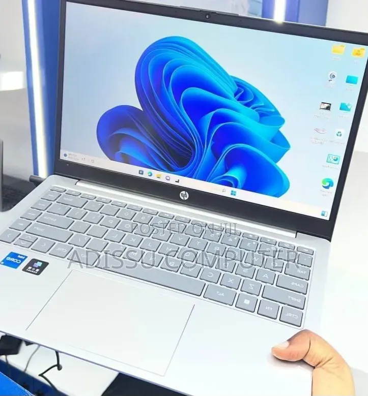 New Laptop HP Stream Notebook 16GB Intel Core i5 SSD 1T