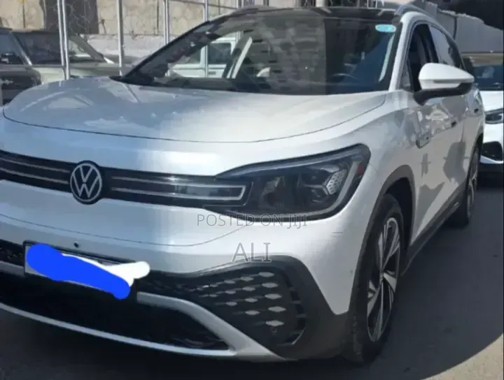 Volkswagen ID.6 2024 White