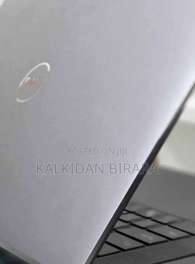New Laptop Dell Precision 5550 16GB Intel Core i7 SSD 512GB