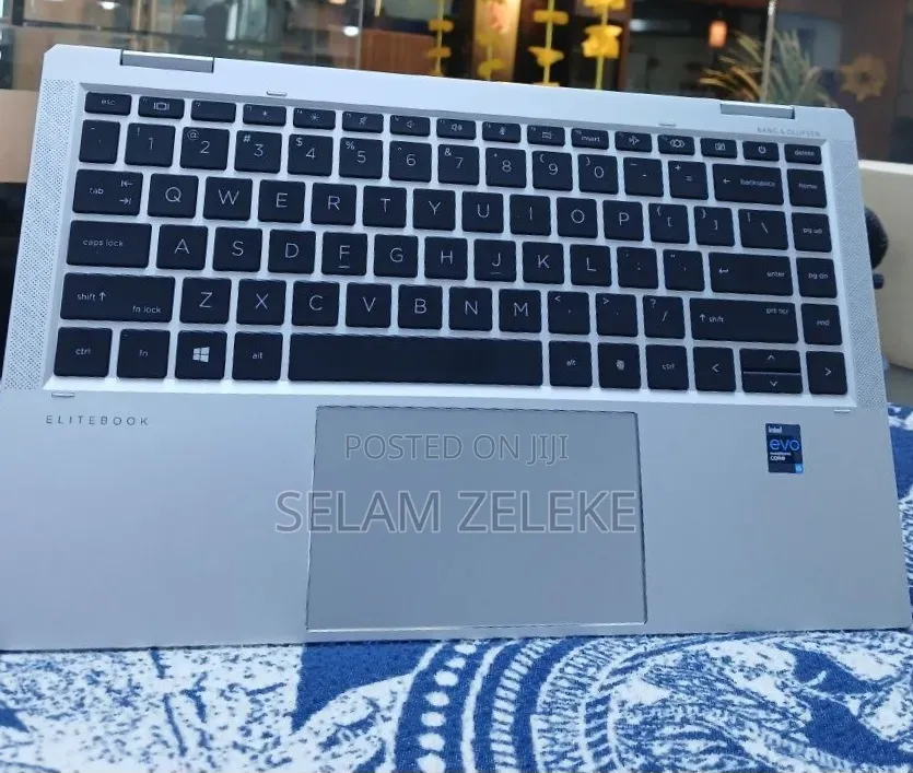 New Laptop HP EliteBook 1040 G8 16GB Intel Core i5 SSD 512GB