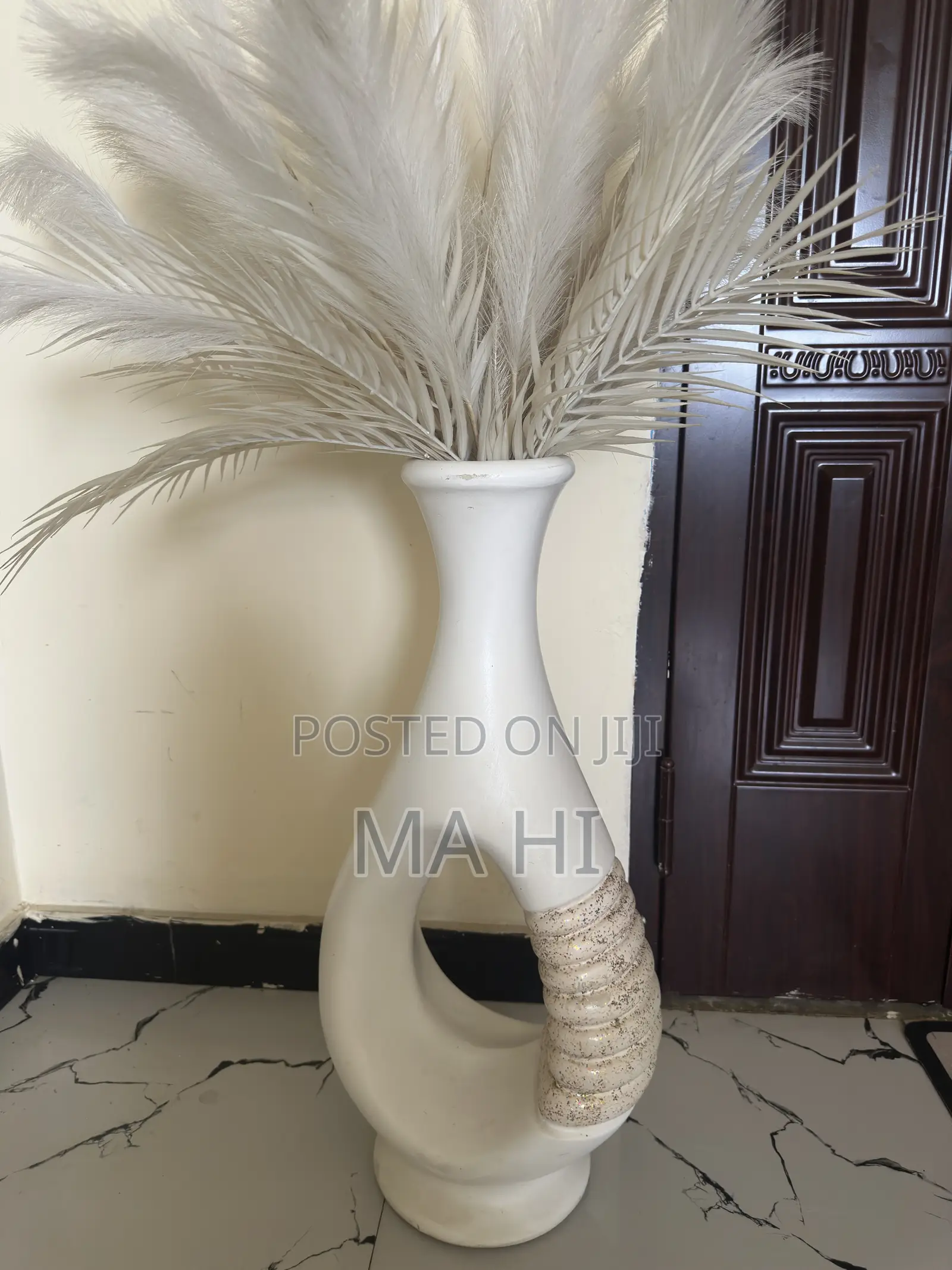 Vase With Flowers/Abeba Maskmeche Kene Abeba