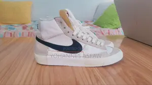 Nike Blazer Mid 77 Pro Club White Black Light Bone Summit White