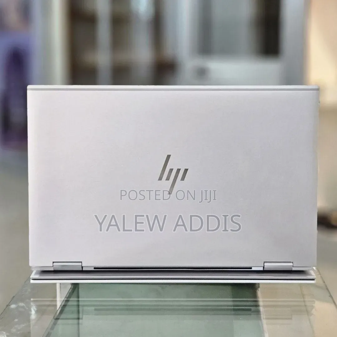 New Laptop HP Spectra 13 16GB Intel Core i7 SSD 512GB