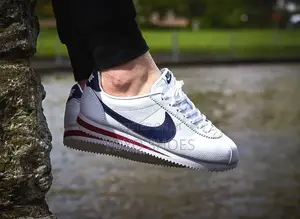 Nike Classic Cortez Leather White, Midnight Navy Gym Red Unisex Shoe