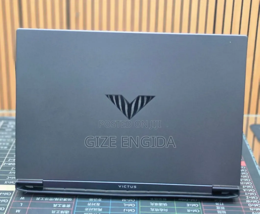 New Laptop HP Victus 16 8GB AMD Ryzen 5 SSD 512GB