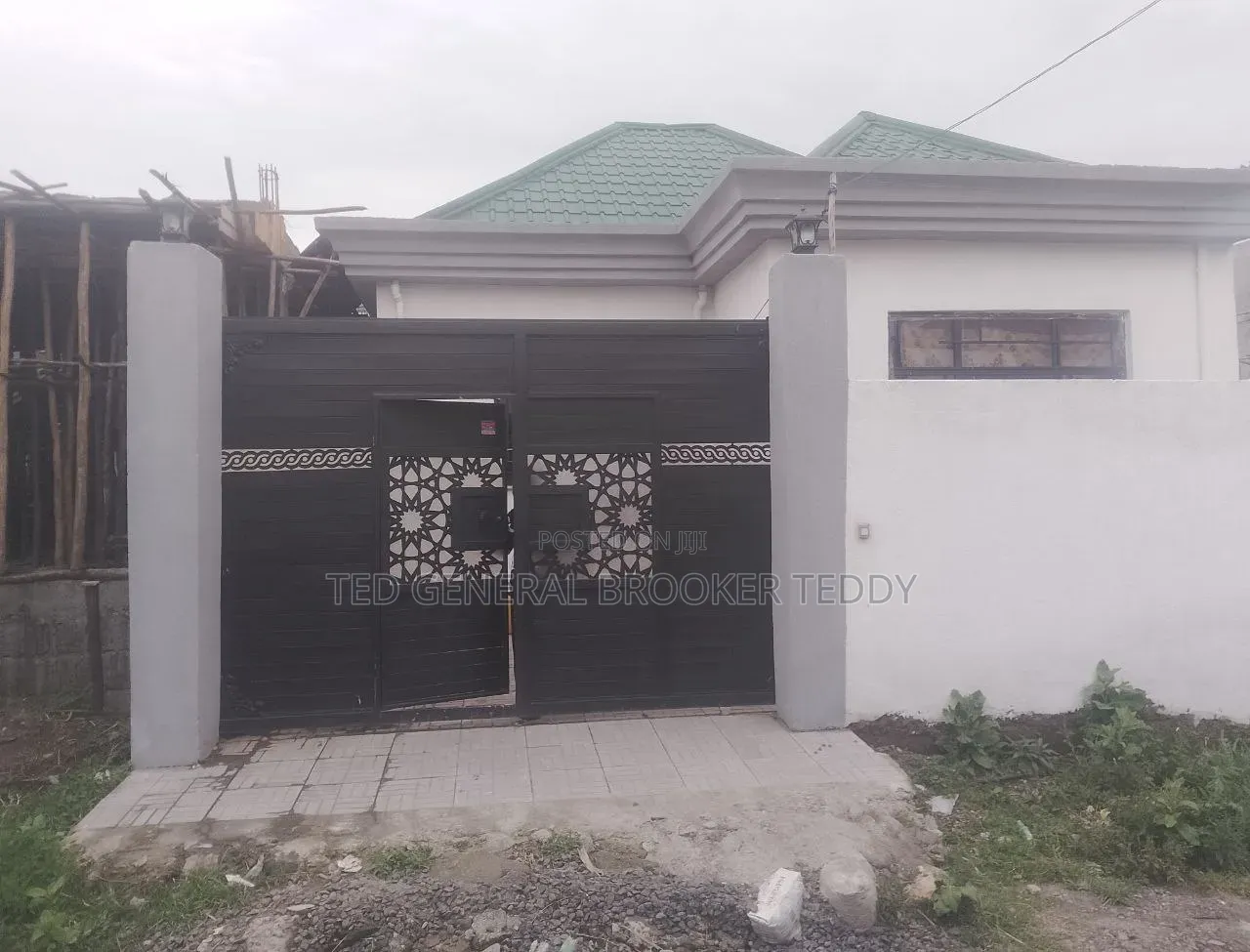 3bdrm House in Bole for sale