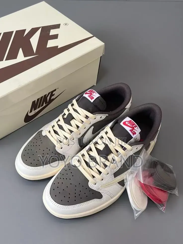 Travis Scott X Air Jordan 1 Low OG 'Reverse Mocha' Unisex Sneaker Shoe