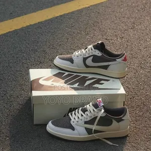 Travis Scott X Air Jordan 1 Low OG 'Reverse Mocha' Unisex Sneaker Shoe