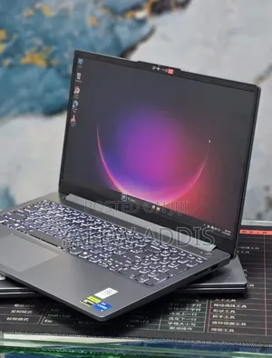 New Laptop Lenovo LOQ 15AHP10 12GB Intel Core i5 SSD 512GB