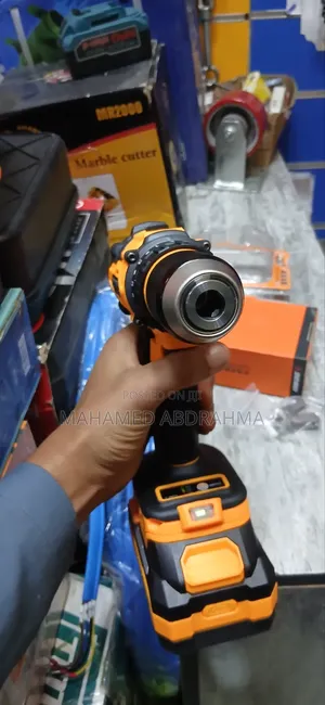 Coffix Charger Drill 20v 4A