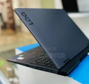 New Laptop Lenovo LOQ 15ARP9 16GB Intel Core i7 SSD 1T