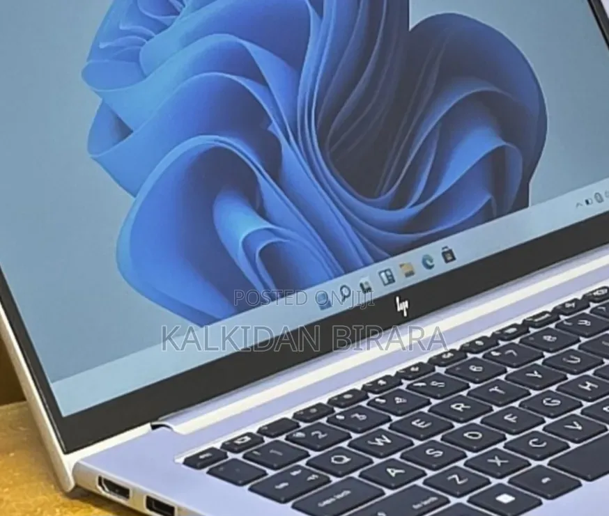 New Laptop HP EliteBook 840 G10 16GB Intel Core i7 SSD 512GB