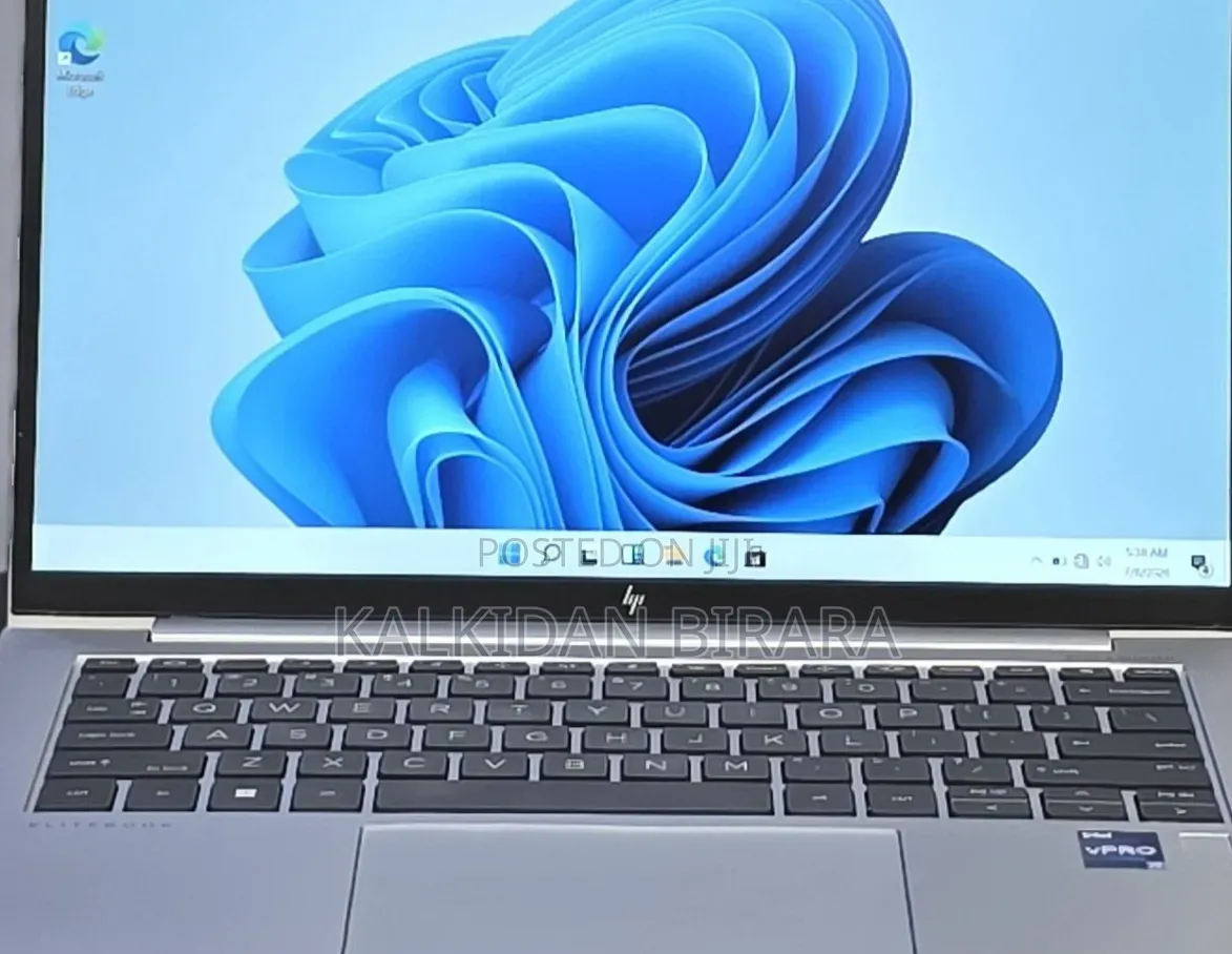 New Laptop HP EliteBook 840 G10 16GB Intel Core i7 SSD 512GB