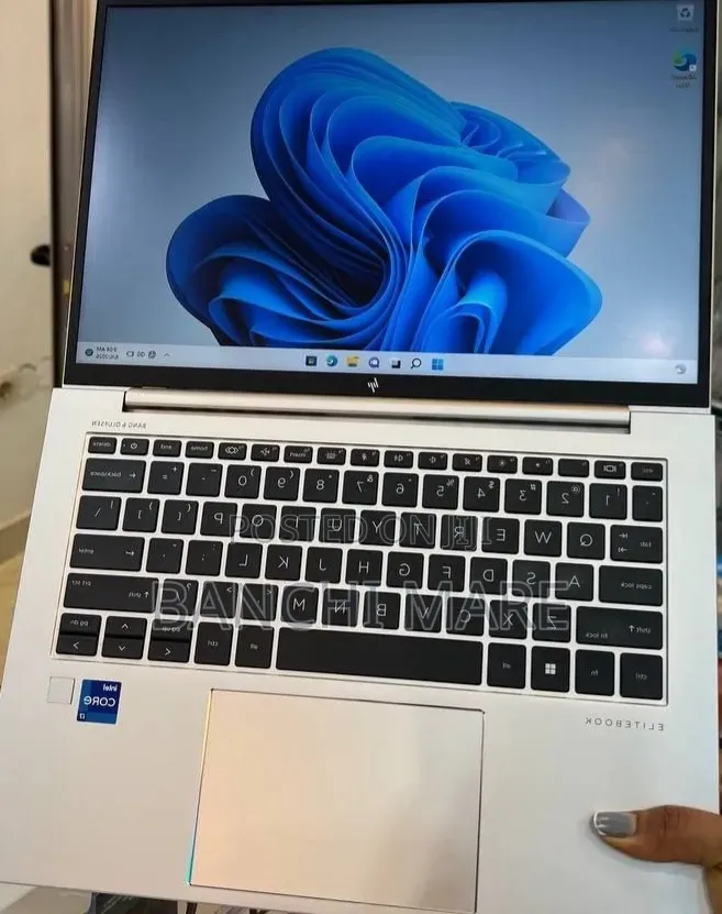 New Laptop HP EliteBook 840 G9 16GB Intel Core i7 SSD 512GB