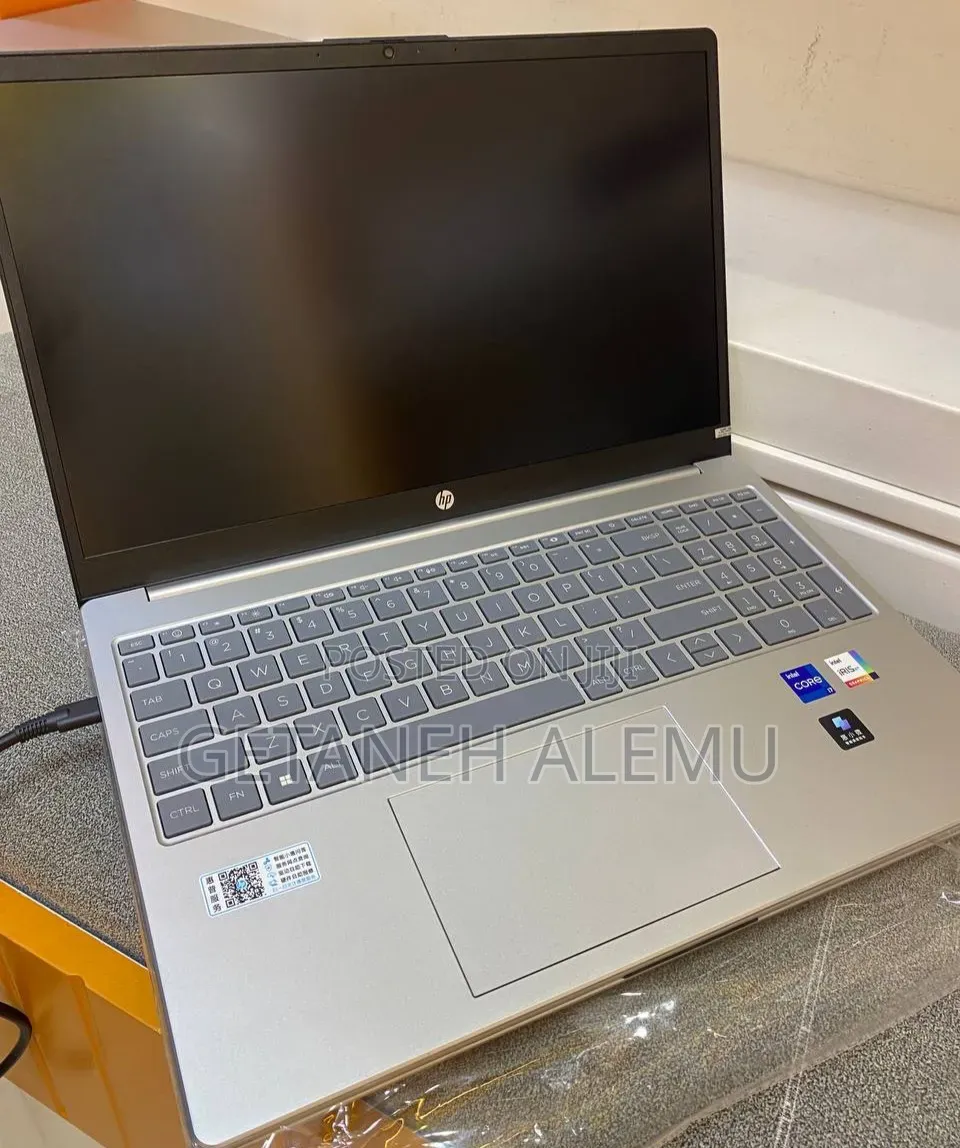 New Laptop HP Stream Notebook 16GB Intel Core i7 SSD 512GB